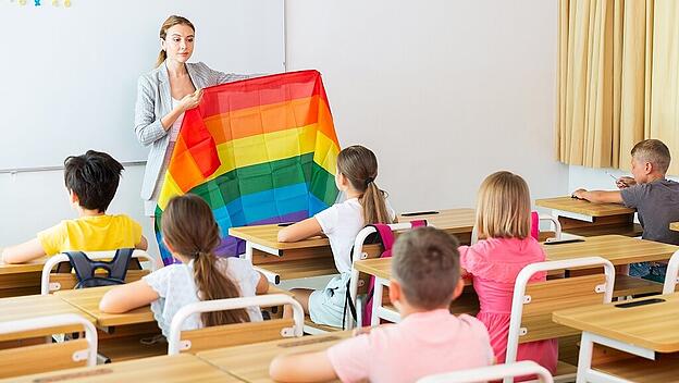 Teacher talking with kids about LGBT