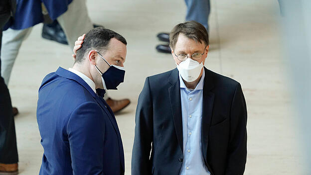 Jens Spahn (CDU) und Karl Lauterbach (SPD)