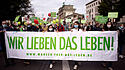 Marsch für das Leben - Demonstranten mit Transparent Berlin, 18.09.2021