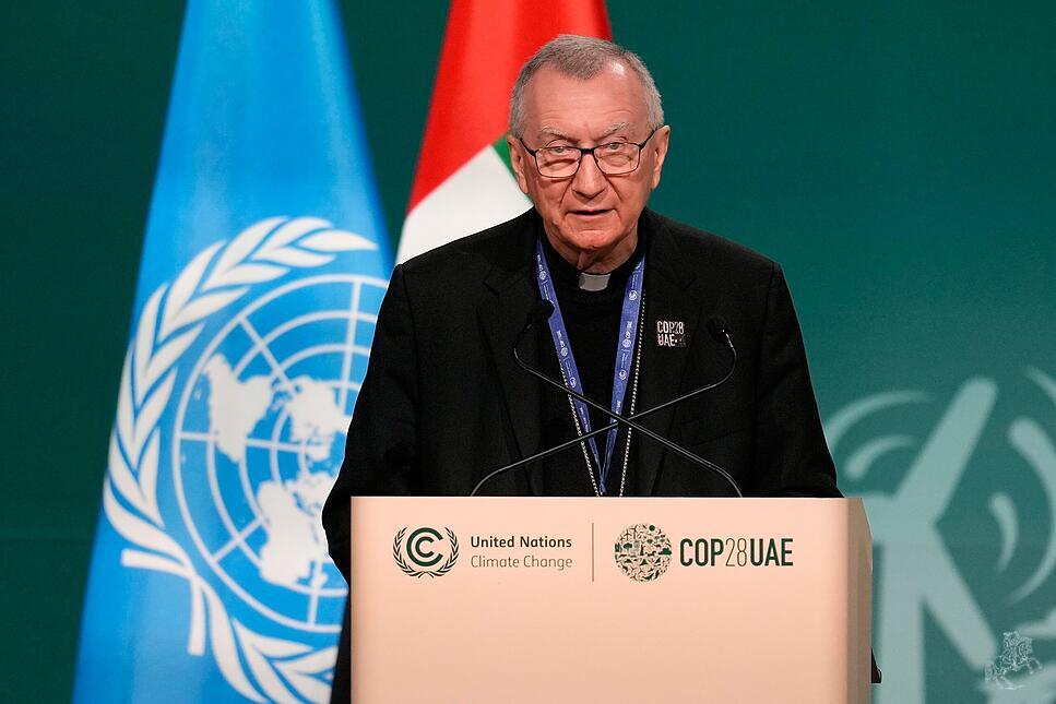 Kardinal Pietro Parolin, Staatssekretär des Vatikans, hält in Vertretung von Papst Franziskus eine Rede auf dem UN-Klimagipfel COP28.
