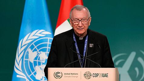 Kardinal Pietro Parolin, Staatssekretär des Vatikans, hält in Vertretung von Papst Franziskus eine Rede auf dem UN-Klimagipfel COP28.