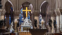 Der Altarraum der renovierten Notre Dame
