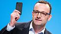 Kritik von Datenschützern an Jens Spahn wegen Ortungsfunktion von Smartphones