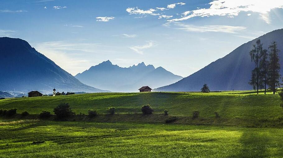 Grüne Täler, zackige Berggipfel - so entdeckt man Tirol