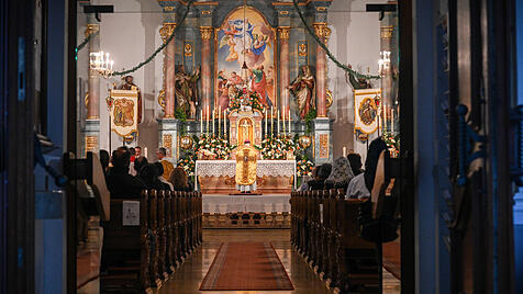 Pontifikalamt der Priesterbruderschaft