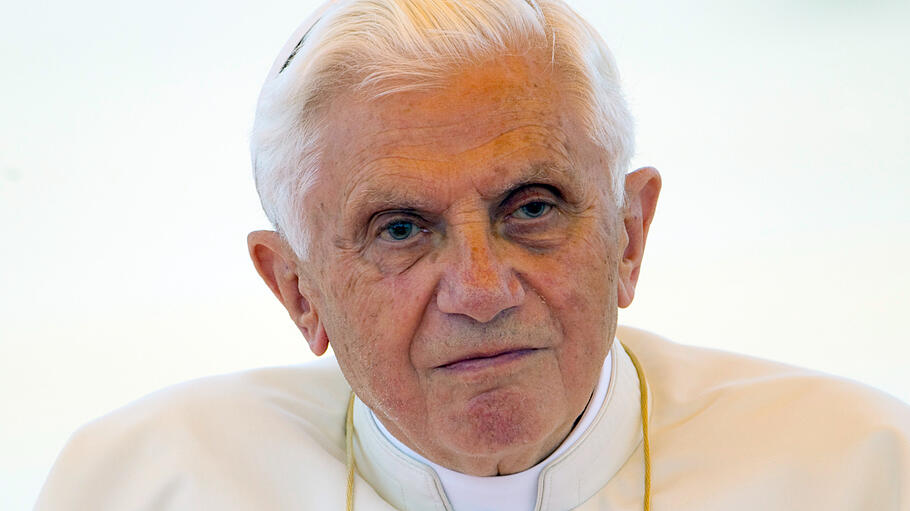 Papst Benedikt äußert sich zur Missbrauchskrise