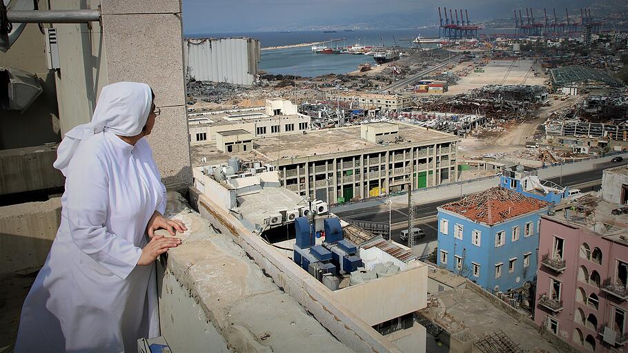 Klosterschwester über Beirut