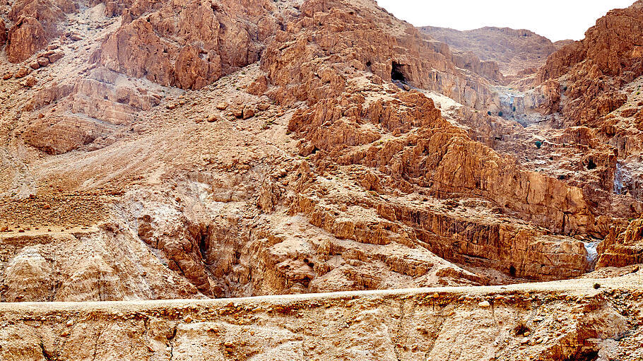 Höhlen in Qumran