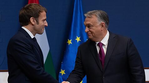 Frankreichs Präsident Macron in Ungarn