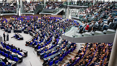 Bundestag: Politische Aufarbeitung beginnt