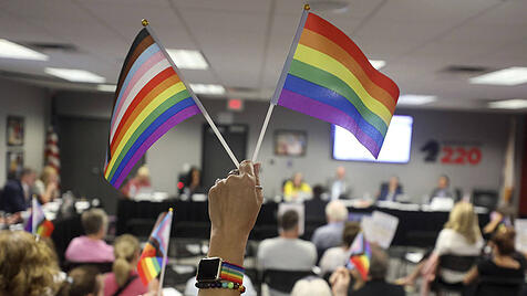 Pride-Flagge an Schulen