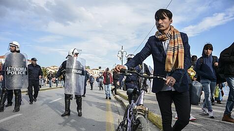 Griechisch-türkische Grenze: Migranten auf dem Weg nach Europa
