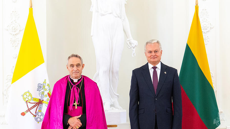Gänswein ins Amt als Papstbotschafter im Baltikum eingeführt
