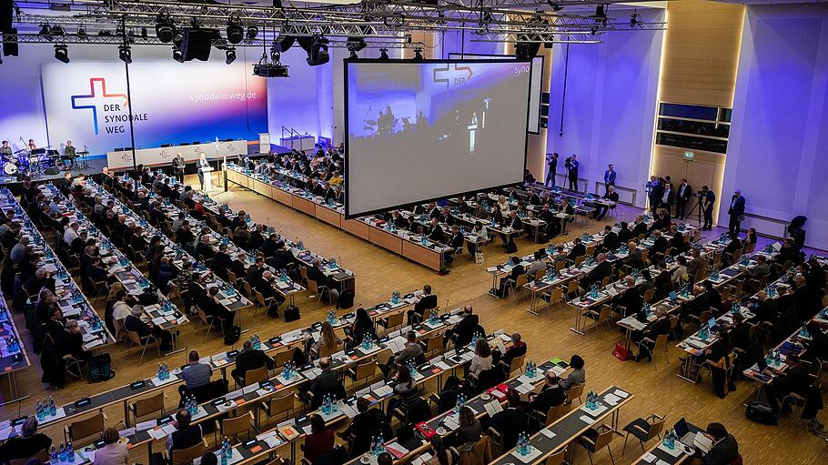 Fünfte Synodalversammlung des Synodalen Weges entschieden den endgültigen Beschluss über die Einrichtung von synodalen Räten