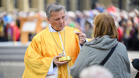 Open-Air-Schlussgottesdienst beim Katholikentag