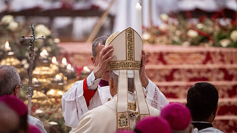 Papst Leo bei Epiphanie-Hochamt im Vatikan