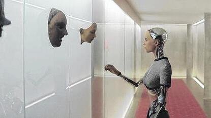 Filmszene aus „Ex_Machina“