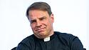 Bischof Stefan Oster wird an der Weltsynode in Rom teilnehmen