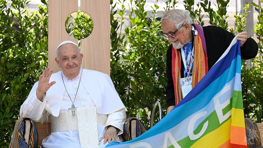 Mahnt leidenschaftlich zum Frieden: Papst Franziskus