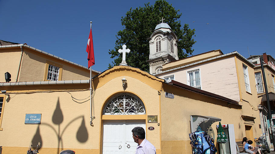 Die griechisch-orthodoxe Kirche Agia Efimia im asiatischen Istanbuler Stadtteil Kadiköy, ursprünglich Chalkedon.