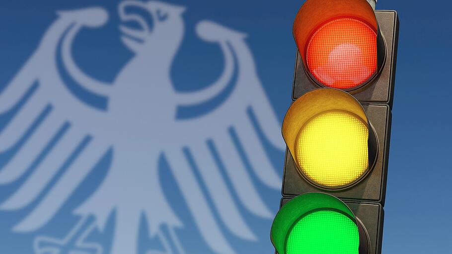 Ampel: Symbolbild für eine Koalition aus SPD, FDP und Grünen