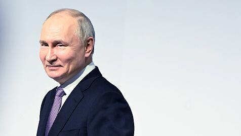 Wladimir Putin  inszeniert die Wahl als Demonstration der Geschlossenheit