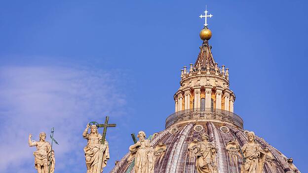 Kuppel von Michelangelo, Petersdom, Vatikan, Rom, Latium, Italien Dome of Michelangelo, St Peter s Basilica, Vatican, Ro