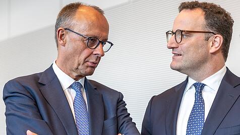 Bundeskanzler Friedrich Merz und der Unions-Fraktionsvorsitzende Jens Spahn