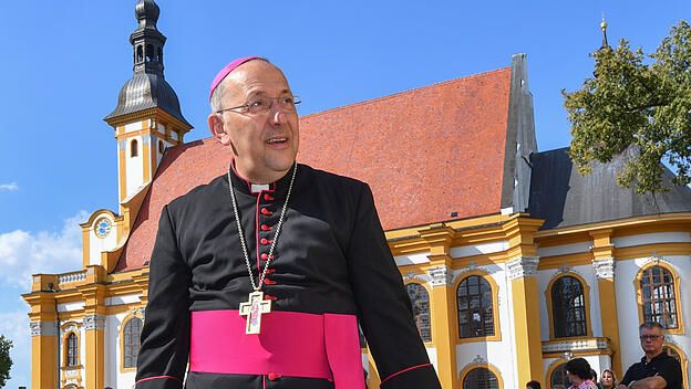 Bischof Wolfgang Ipolt ermutigt Katholiken in der Kirche zu bleiben