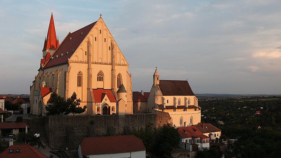 Gotische Nikolauskirche in Znaim