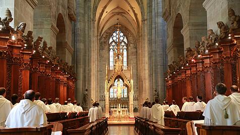 Chorgebet im Kloster Heiligenkreuz